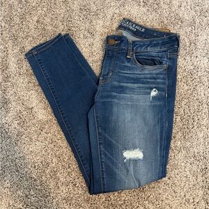 American Eagle Outfitters Women's Dark Blue Distressed Jegging size 10